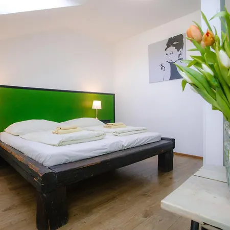 Cuba Bar&hostel * Budweis