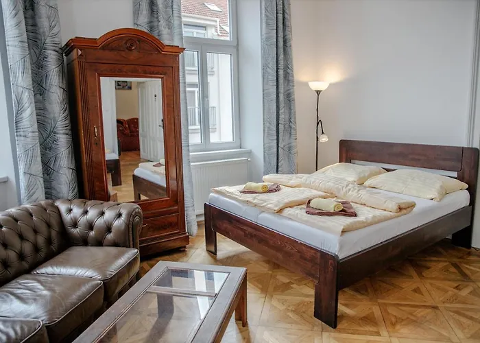 Hostal Cuba Bar & Ceske Budejovice